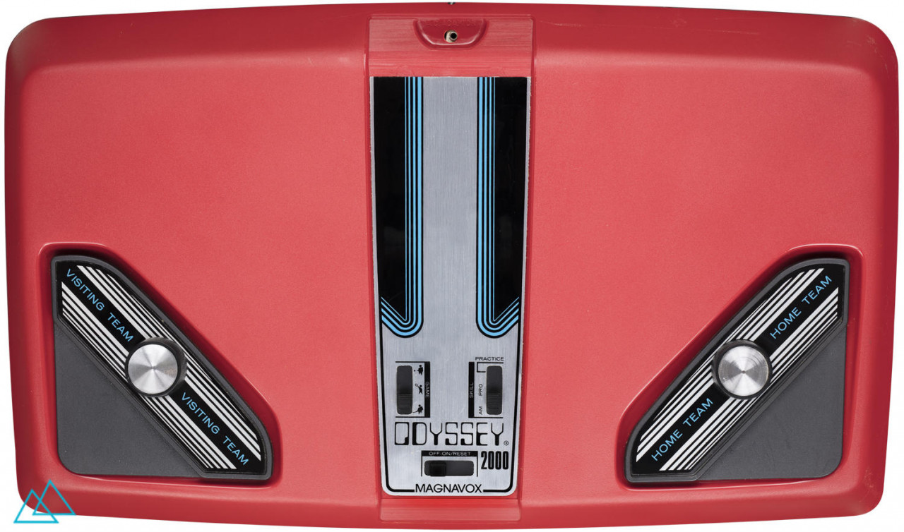 Photo top of dedicated video game console Magnavox Odyssey 2000