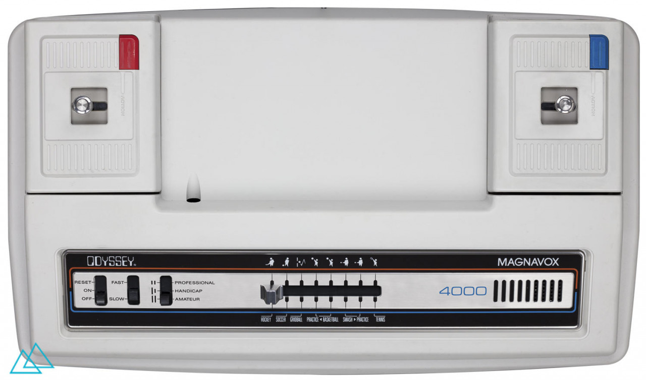 Photo top of dedicated video game console Magnavox Odyssey 4000