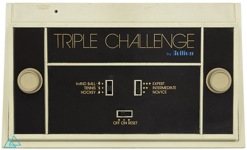 Top view dedicated video game console Gulliver Triple Challenge 7701